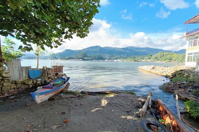 Hotel O Penginapan & Villa Sirait