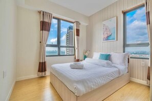 3 soverom, skrivebord, strykejern/-brett og wi-fi