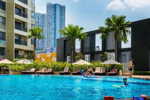 AmbiHOME Large 3Br 2WC river-view Masteri Thao Dien T5
