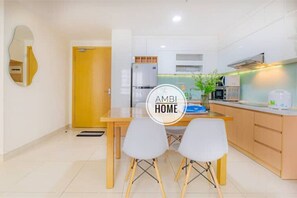 Dining - AmbiHOME View nice pool 1PN @Masteri Thao Dien T3
 (Thành phố Hồ Chí Minh)