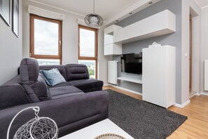 Apartment, 2 Bedrooms, Balcony | 2 bedrooms, bed sheets - City Panorama Apartment by Renters (Gdansk)