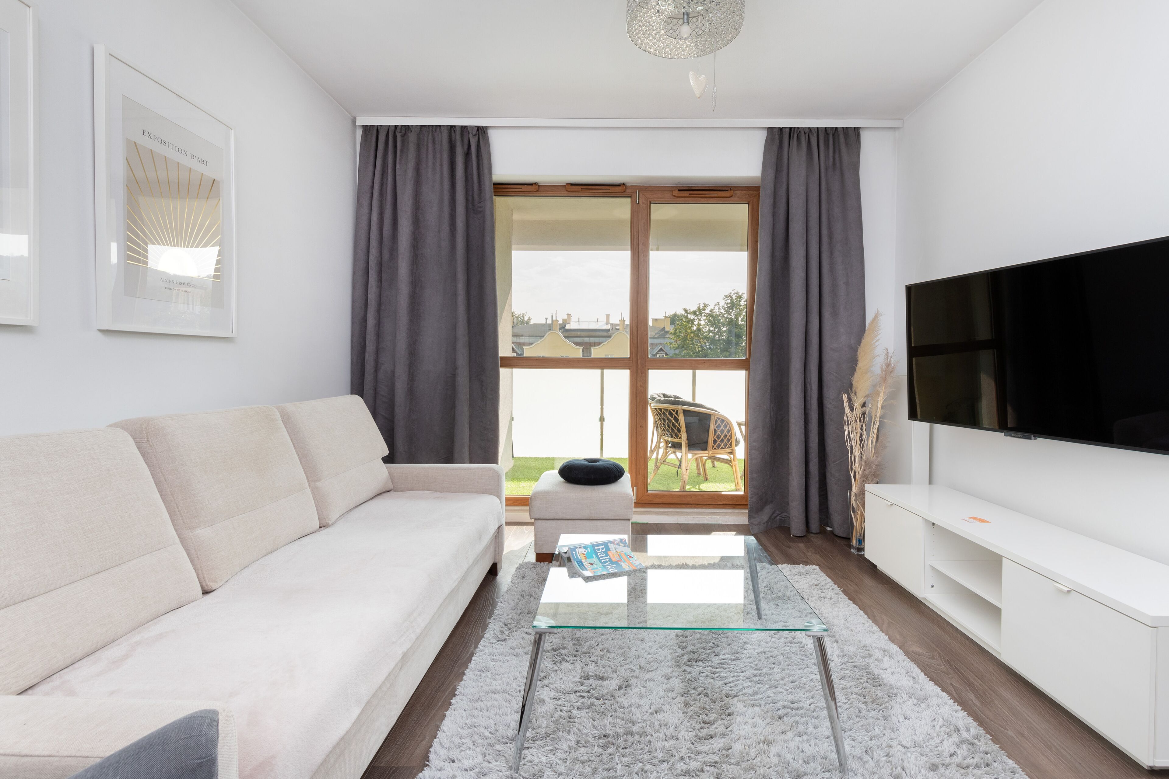 Apartment, 2 Bedrooms, Balcony | 2 bedrooms, bed sheets