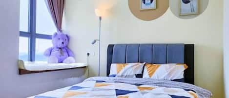 3 bedrooms, bed sheets