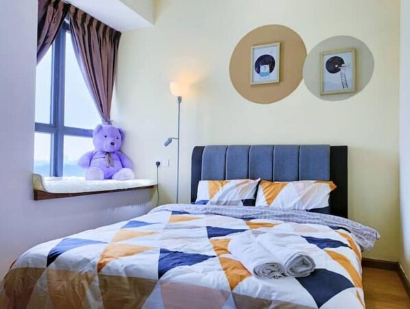 3 bedrooms, bed sheets