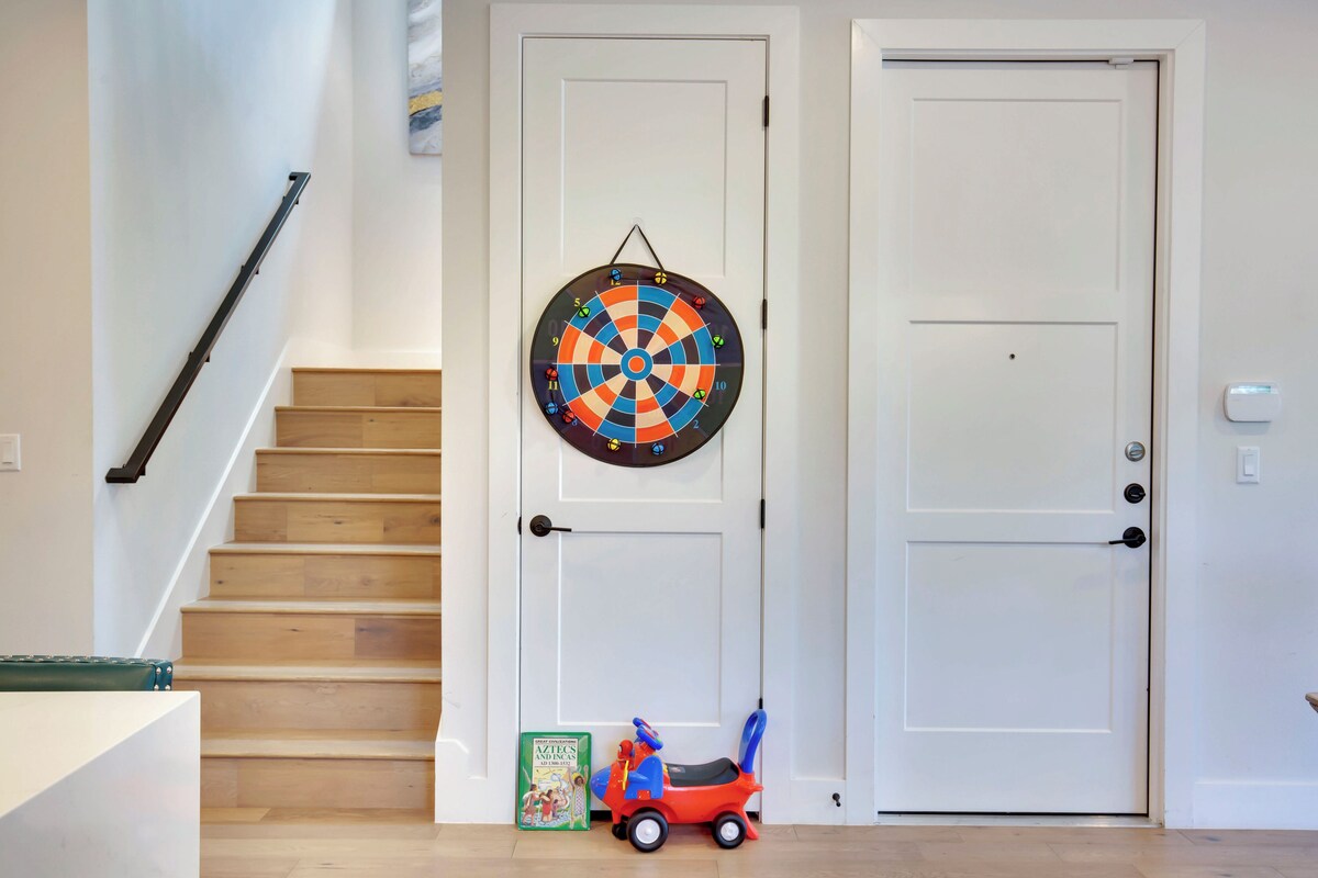Photo 39 of LUXE Spacious Downtown Retreat; SwimSpa; BBQ&FreeParking; Steps2 Moody&UT&6th St