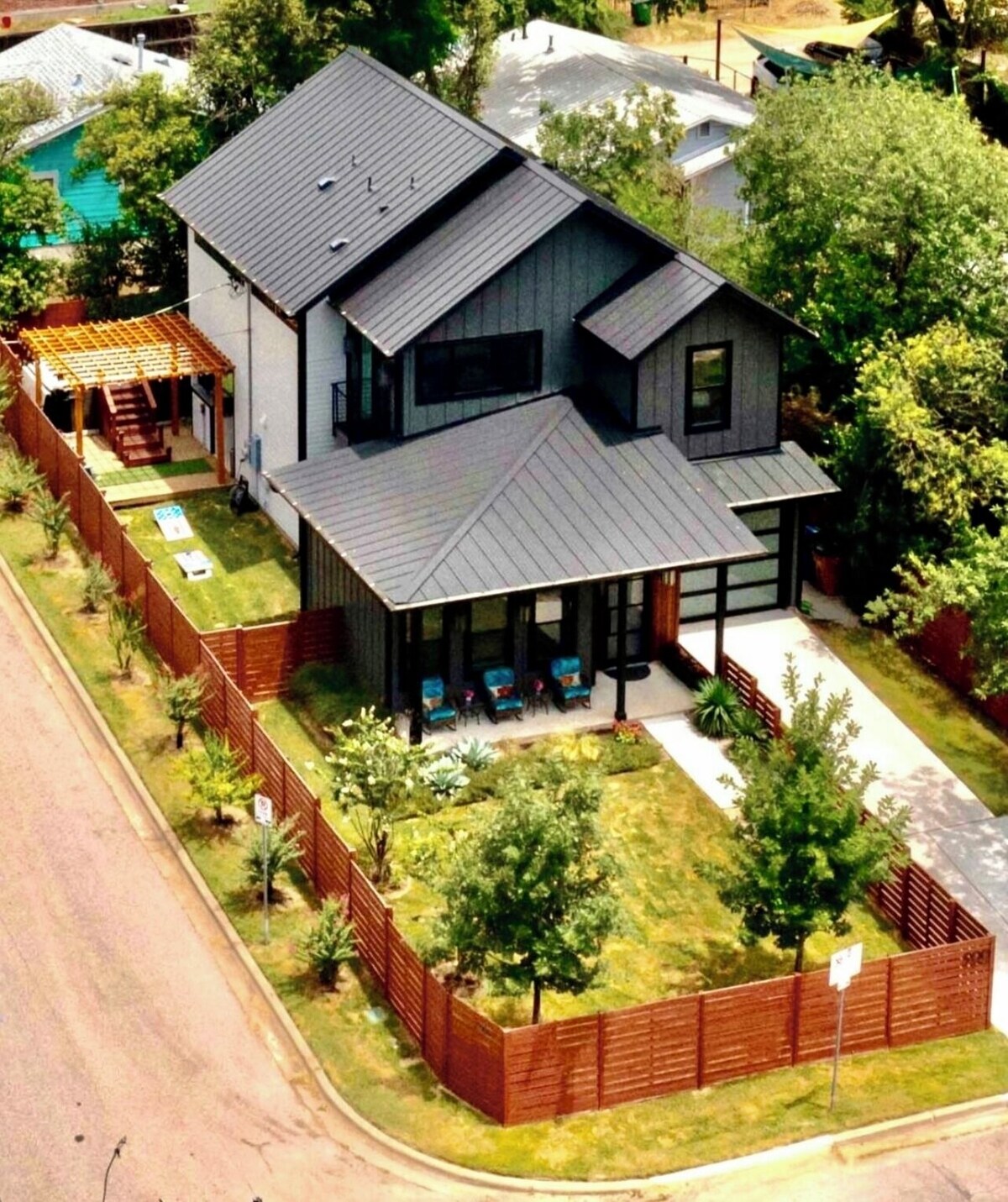 Photo 10 of LUXE Spacious Downtown Retreat; SwimSpa; BBQ&FreeParking; Steps2 Moody&UT&6th St