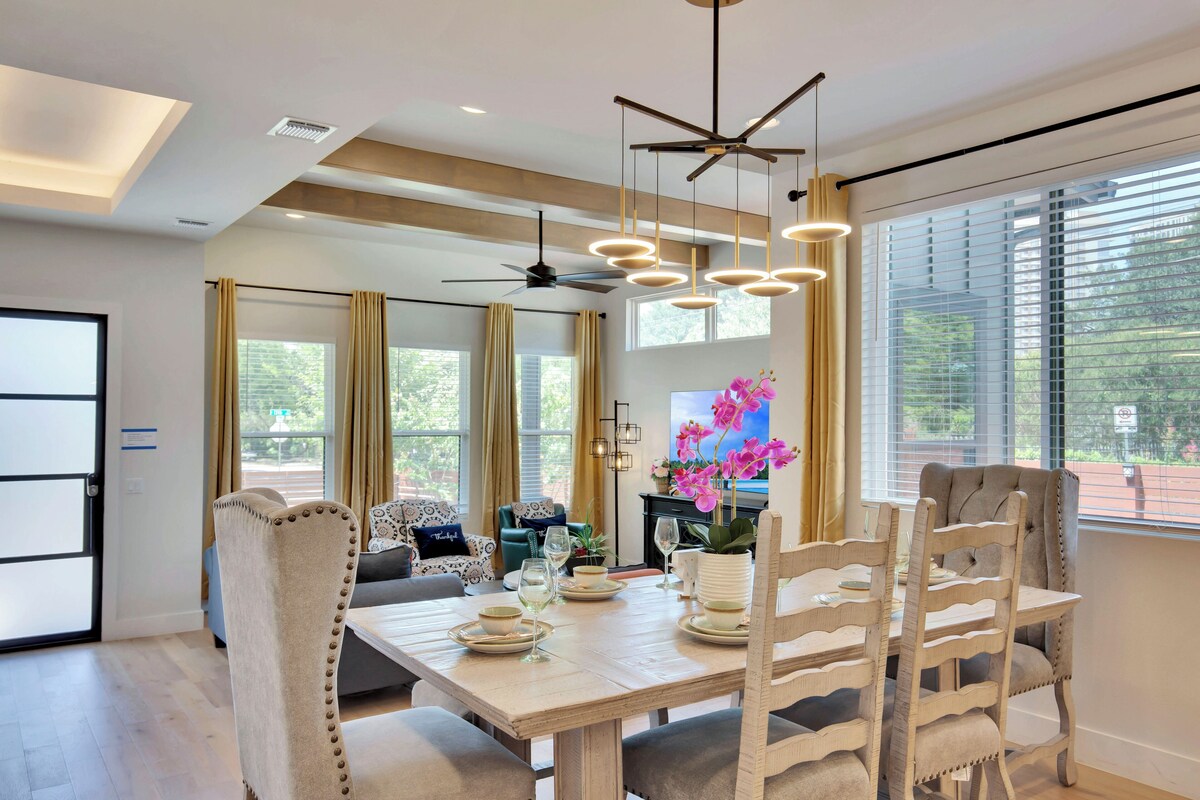Photo 14 of LUXE Spacious Downtown Retreat; SwimSpa; BBQ&FreeParking; Steps2 Moody&UT&6th St