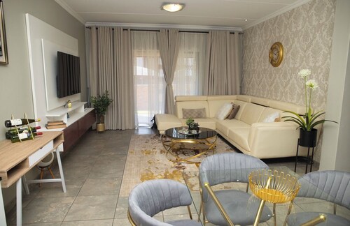 Luxury 3bedroom 2bathroom apartment in midrand 
