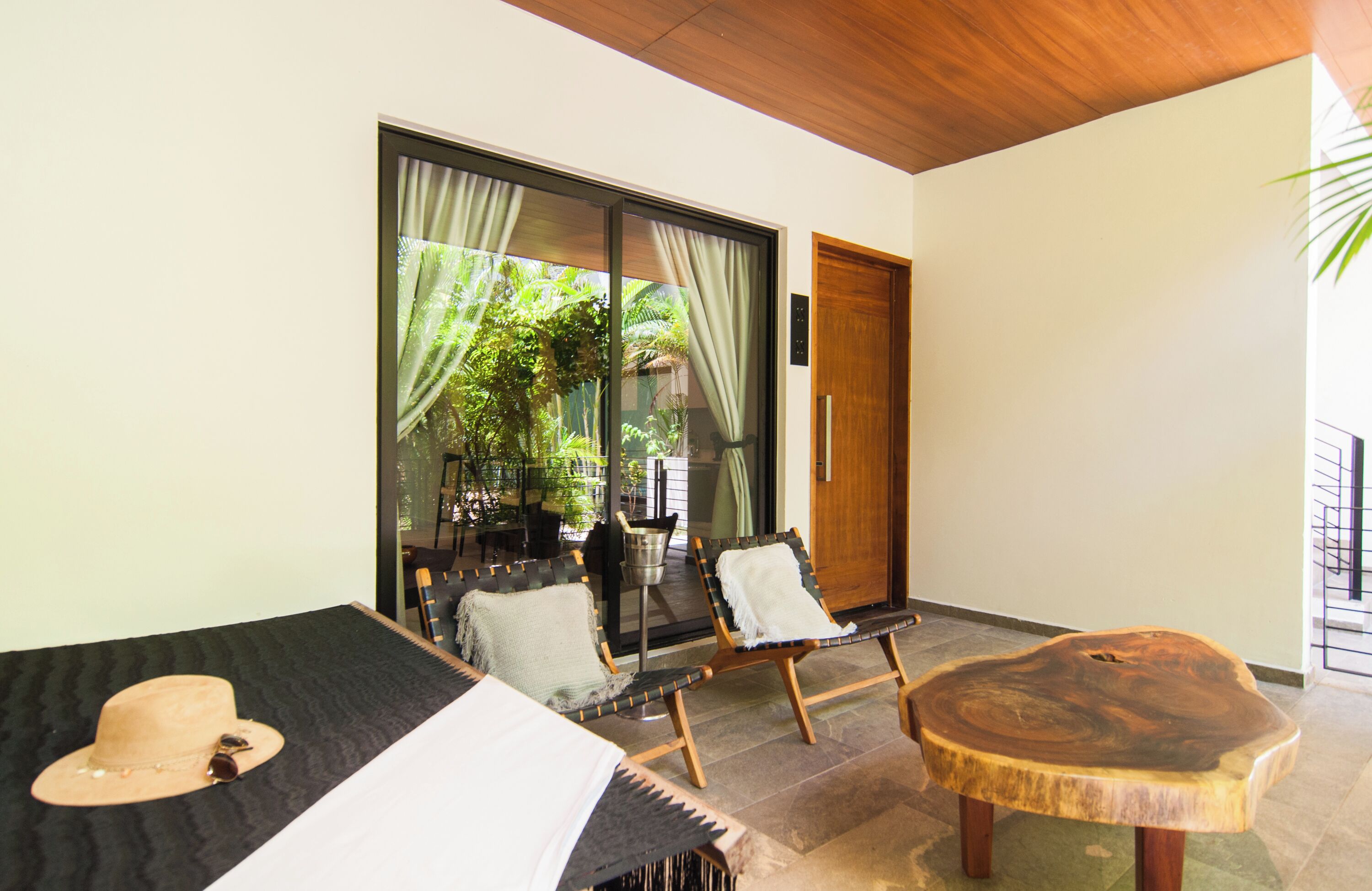 Fachada de la propiedad