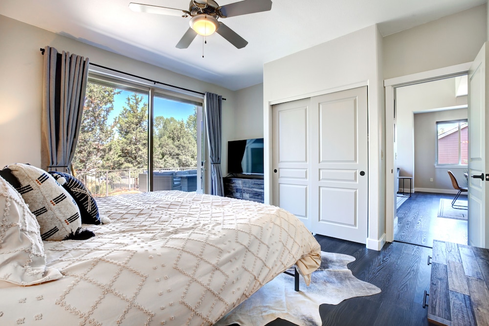 Beautiful Eagle Crest Condo, HOT TUB, 2 Bed/2 Bath Deschutes County Vrbo