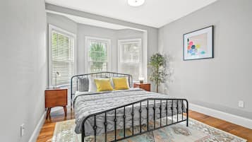 3 bedrooms, in-room safe, iron/ironing board, WiFi (free)