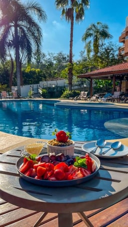 Food and drink. LS Villas Hotel & SPA
