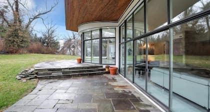 MidCentury Modern Mansion