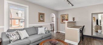 The Lewis & Clark Hangout