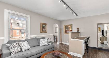 The Lewis & Clark Hangout