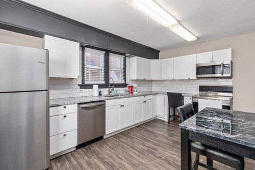 The Lewis & Clark Hangout