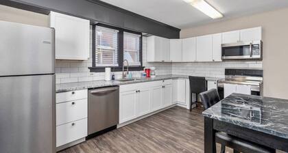 The Lewis & Clark Hangout