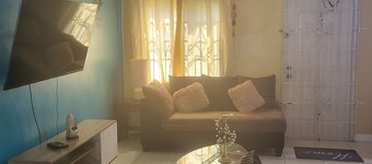 Yahweh's house
Spacious Town house gated community. Near gas station supermarket