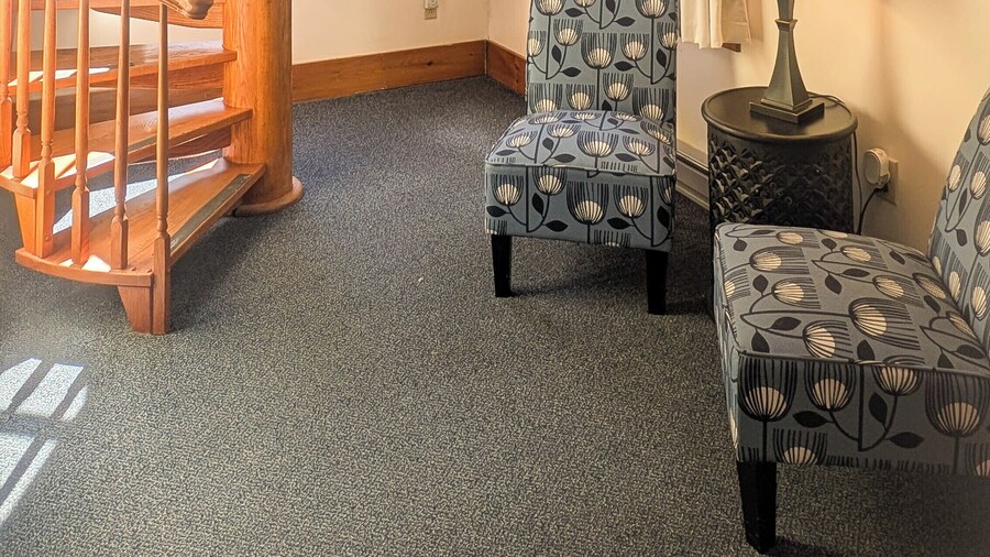 3Bedroom2Bath CarriageHouse Pet Friendly