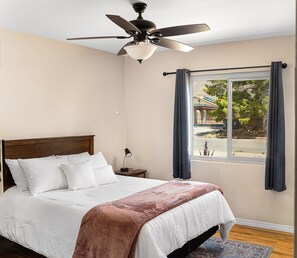 3 bedrooms, iron/ironing board, travel cot, free WiFi