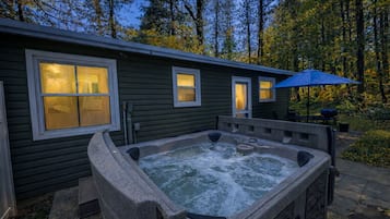 Bañera de hidromasaje exterior