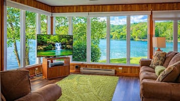 TV connectée, jeux vidéo, lecteur de DVD, vidéothÚque