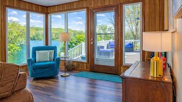 TV connectée, jeux vidéo, lecteur de DVD, vidéothÚque