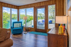 TV connectée, jeux vidéo, lecteur de DVD, vidéothèque