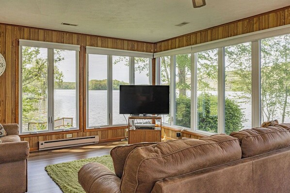 Smart-TV, Videospiele, DVD-Player, Videothek