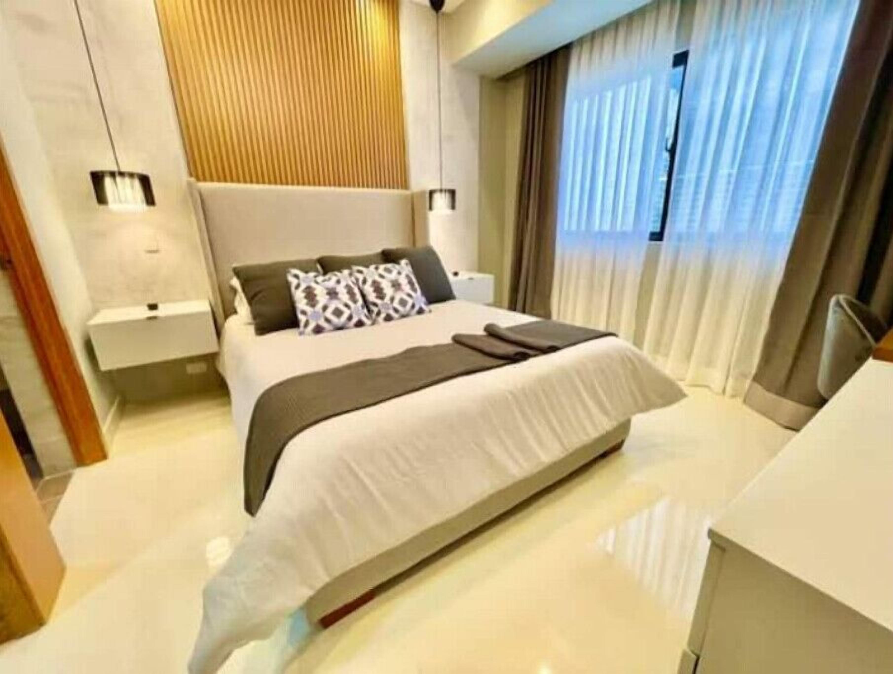 1 dormitorio, escritorio, tabla de planchar con plancha y wifi gratis