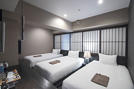 Deluxe Triple Room | Free WiFi