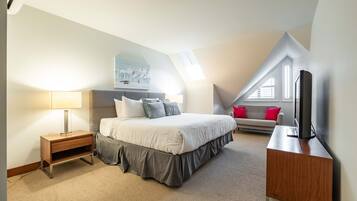 5 bedrooms, iron/ironing board, WiFi (free), bed sheets