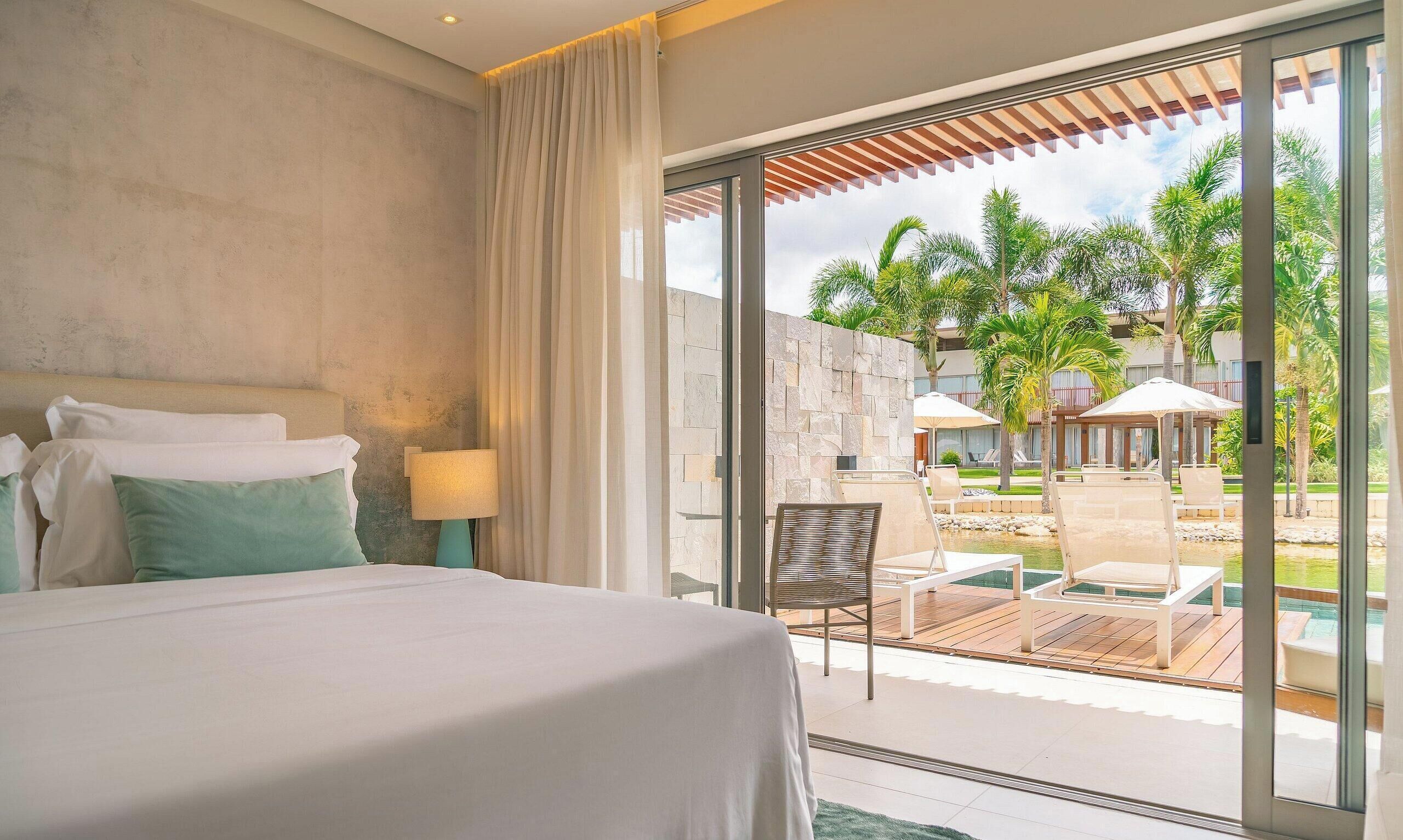 Luxury Double Room | Premium bedding, minibar, laptop workspace, free WiFi