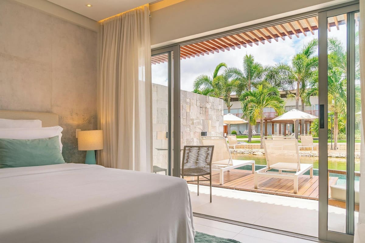 Luxury Double Room | Premium bedding, minibar, laptop workspace, free WiFi