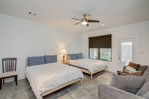 3 bedrooms, desk, iron/ironing board, WiFi