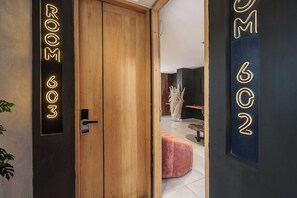 Panoramic Room | 1 bedroom, premium bedding, memory-foam beds, desk - Hotel Zelva Negra (Medellín)