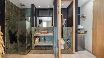 Deluxe Suite | 1 bedroom, premium bedding, memory foam beds, desk