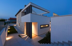 Exterior - Amazing home in Zadar with WiFi (Zadar)