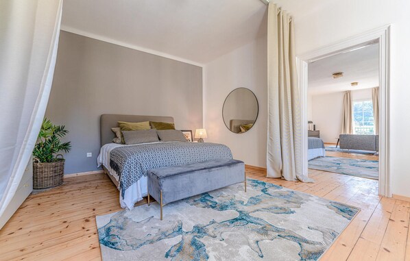 2 bedrooms, free WiFi