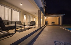 Terrace/patio - Luxurious home in Labin with private swimming pool, can be inside or outside (Labin)