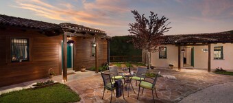 Pet friendly home in Trviz with WiFi