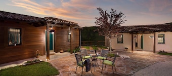 Pet friendly home in Trviz with WiFi