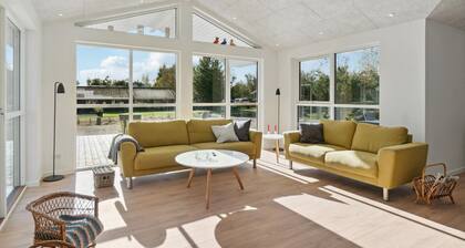 4 bedroom awesome home in Blokhus
