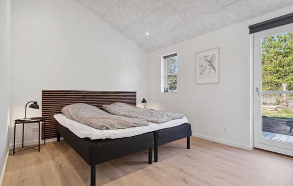 4 bedrooms, free WiFi