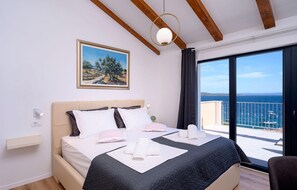 3 Schlafzimmer, Reisekinderbett, kostenloses WLAN, Bettwäsche