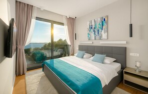 4 chambres, lit parapluie, Wi-Fi gratuit, draps fournis
