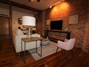 Smart TV - Historic Condo in the Heart of Downtown Elizabeth City (Elizabeth City)