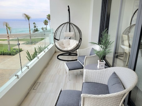 Condo | Terrace/patio. Seafront Luxury Condo Pool Jacuzzi