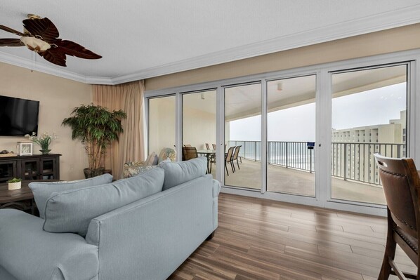 Fernseher, DVD-Player