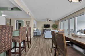 Dining - Beachfront Tops'l Tides Bldg - Amazing Gulf Views - Free Pickleball (Miramar Beach)